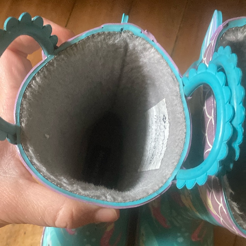 Girl's waterproof easy-on rain boots - Picture 8 of 10